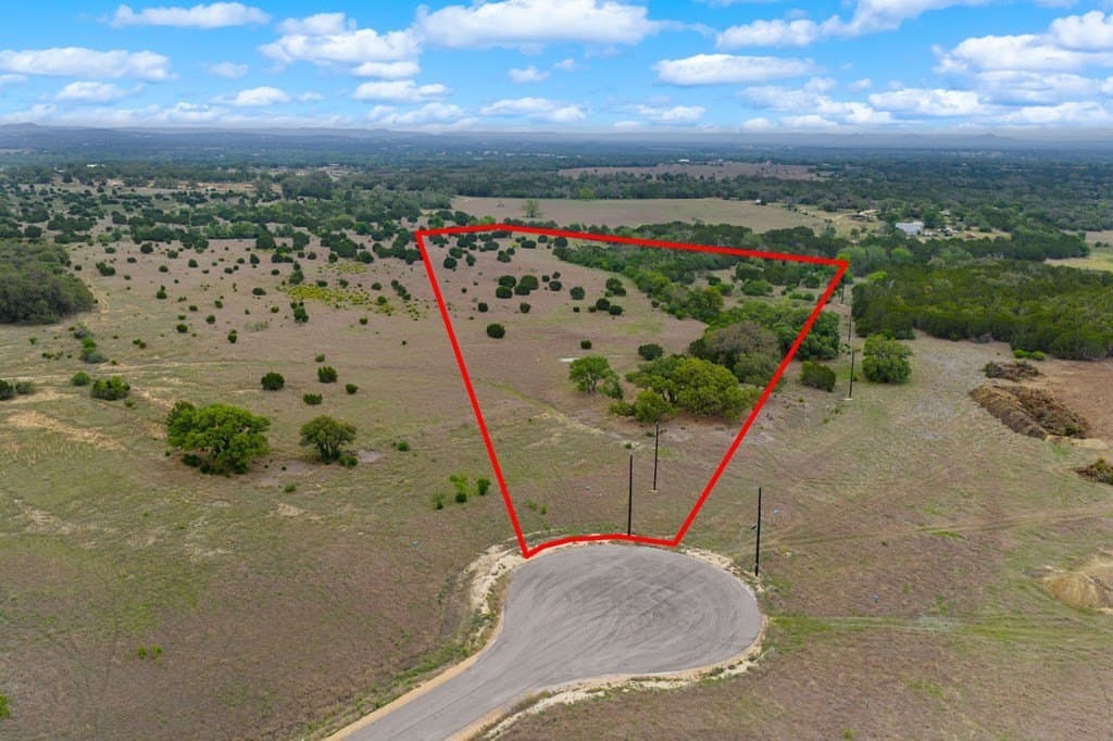 15.1 acres in Bandera County gallery image 4