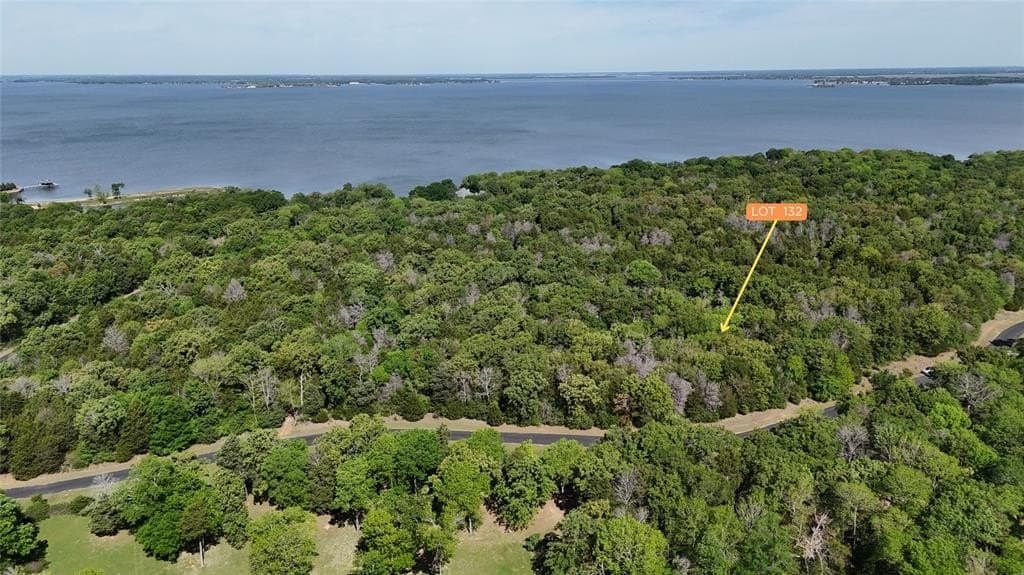 1.34 acres in Freestone County