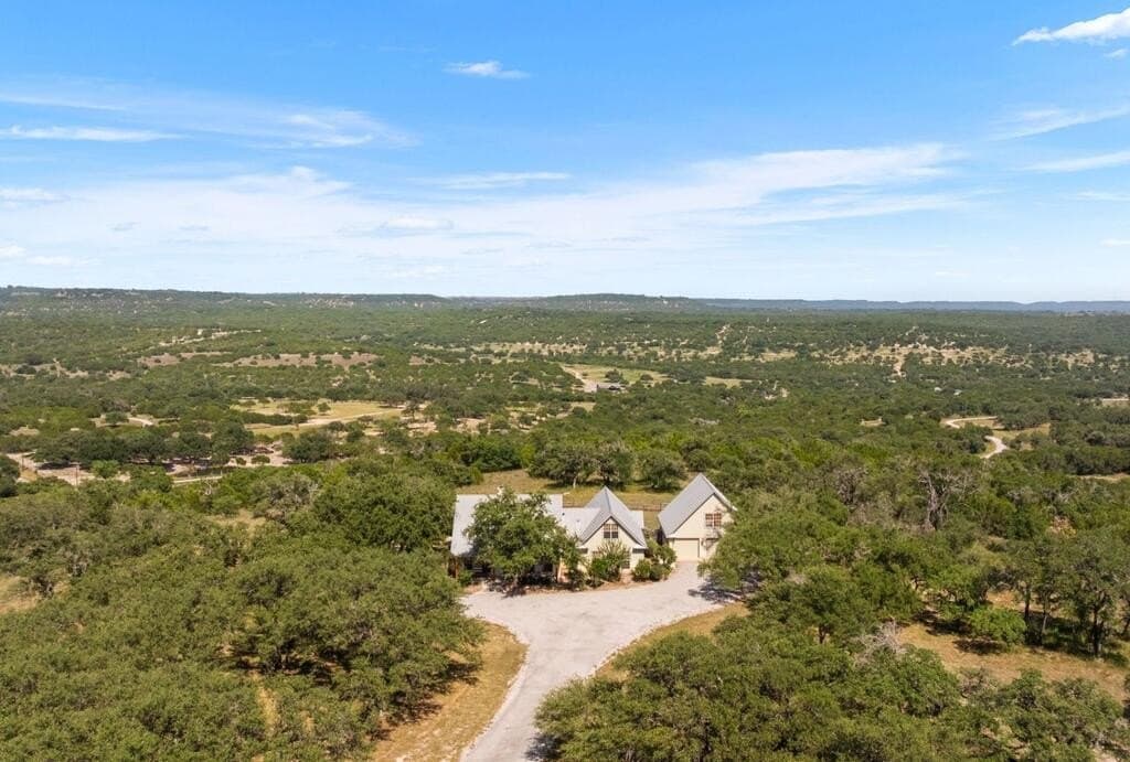 103.89 acres in Burnet County - photo 2