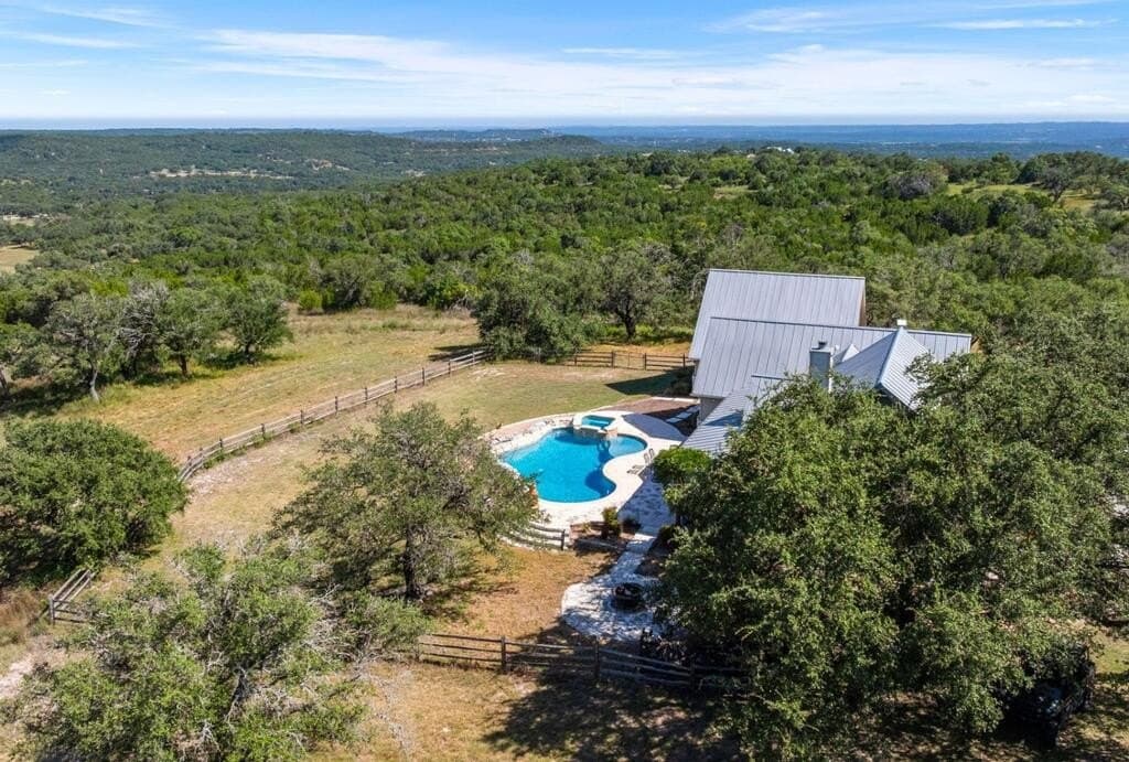 103.89 acres in Burnet County