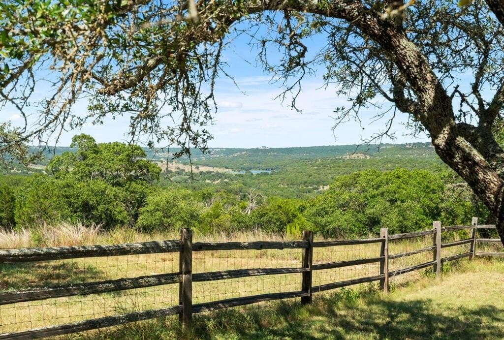 103.89 acres in Burnet County - photo 12