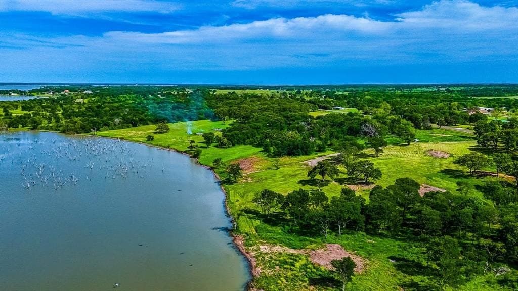 1.26 acres in Navarro County featured view