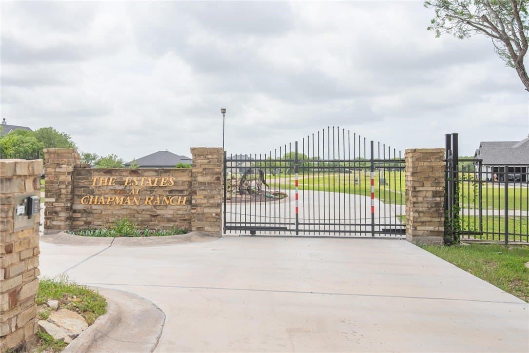 2.33 acres in Nueces County - photo 7