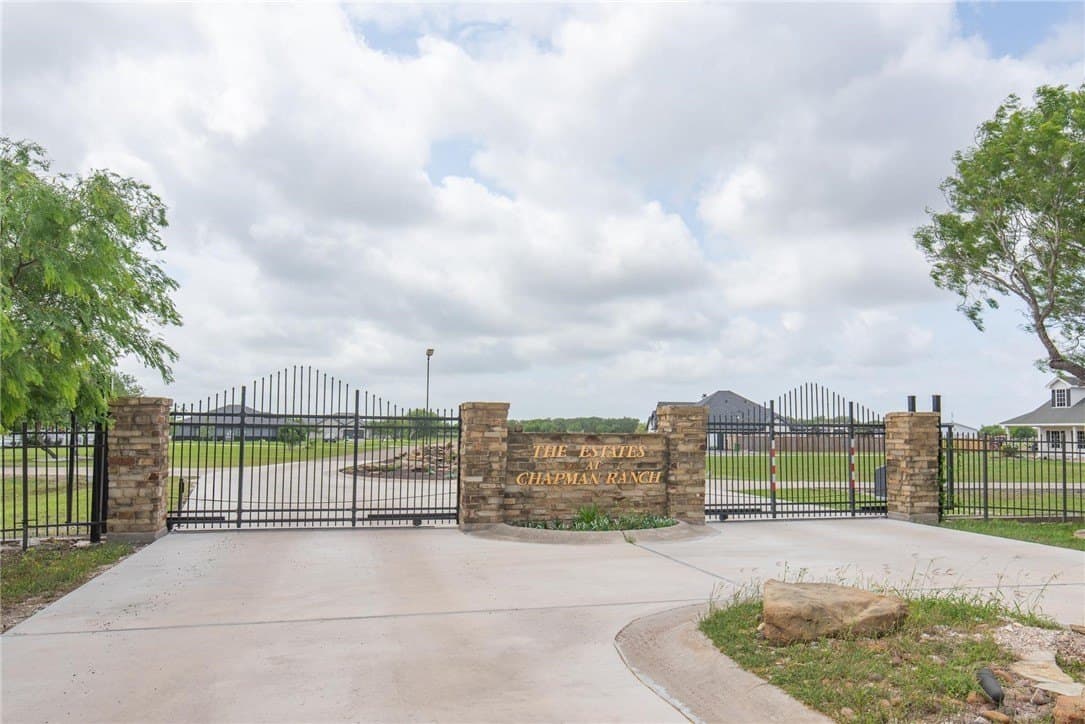 2.33 acres in Nueces County - photo 6