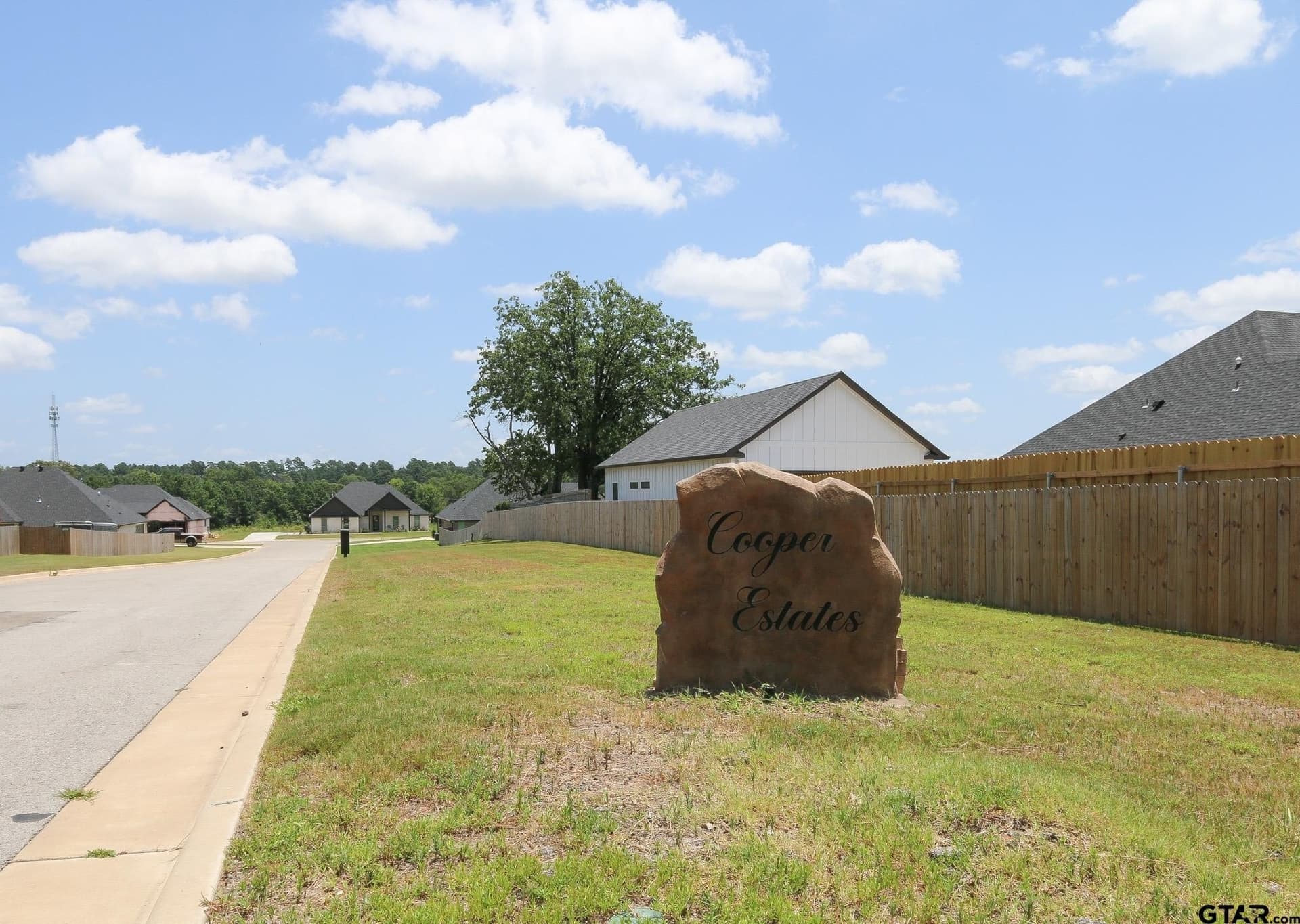 0.59 acres in Smith County