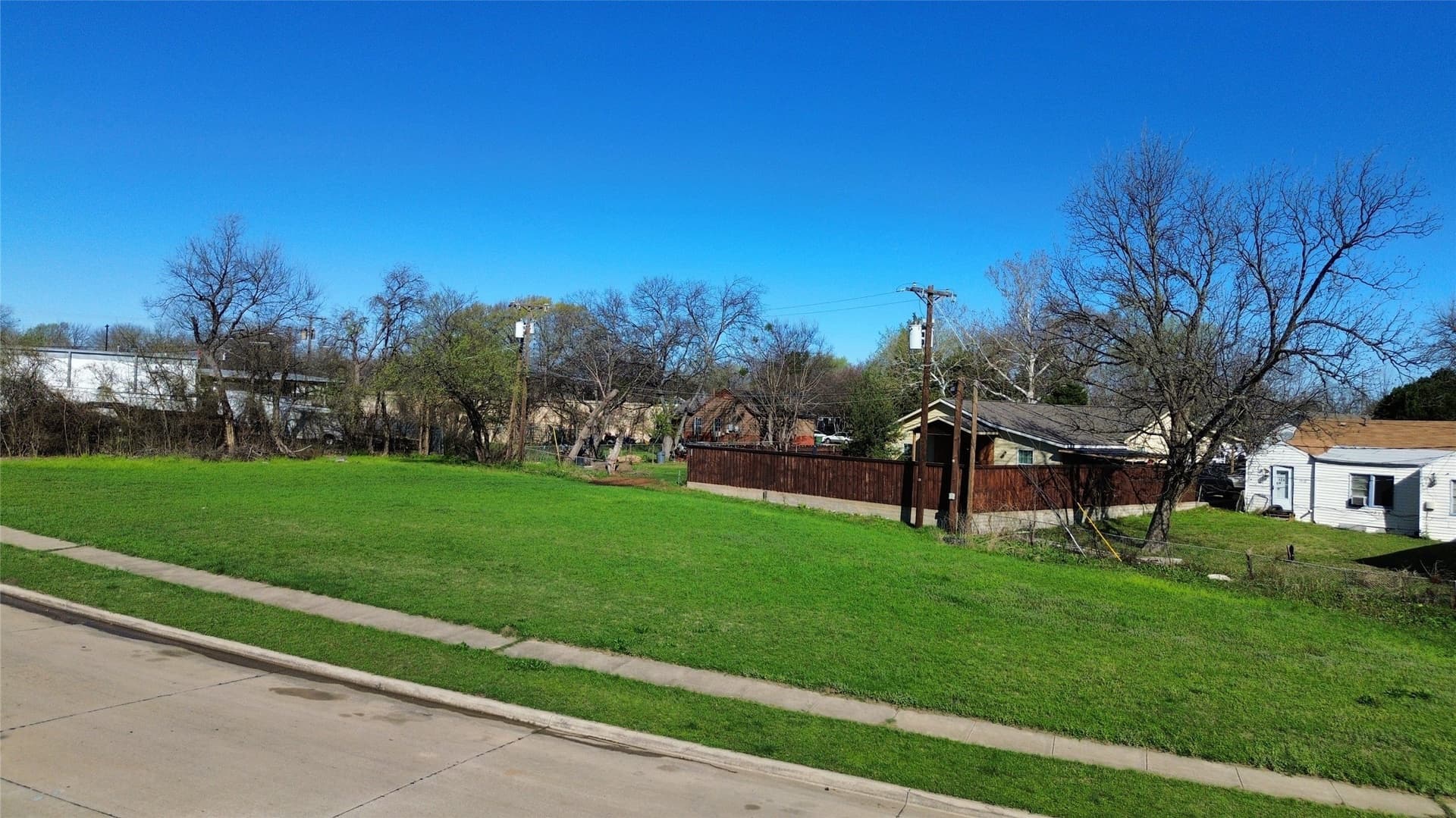 0.36 acres in Dallas County gallery image 4