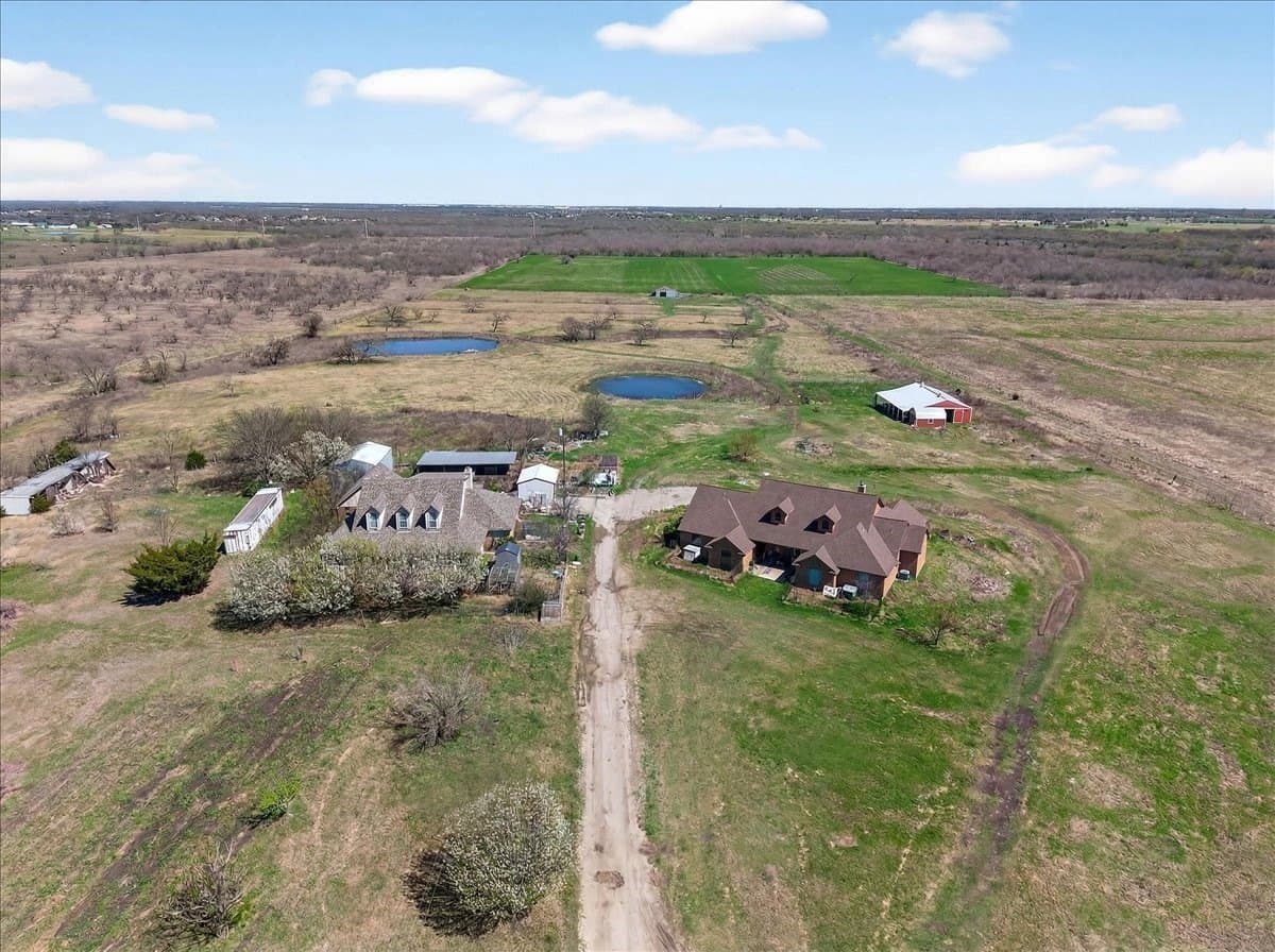 214.61 acres in Kaufman County - photo 3