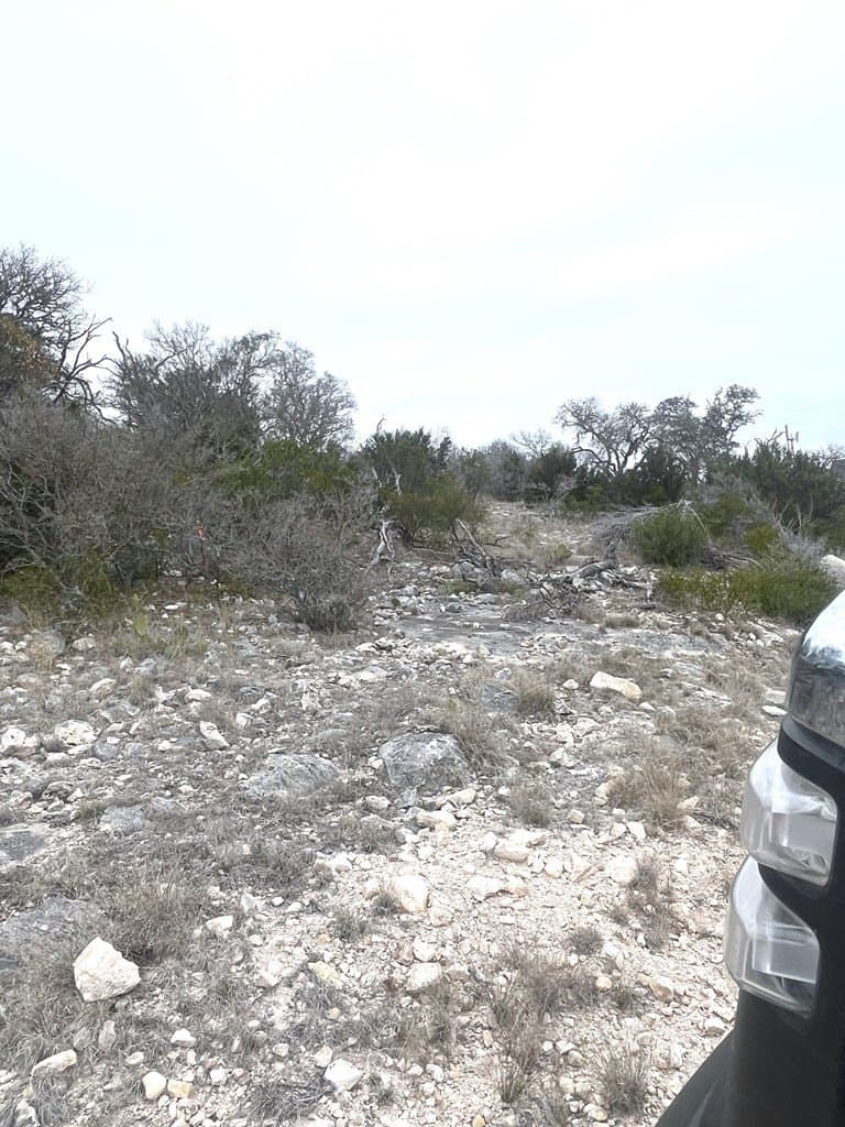 34.27 acres in Edwards County gallery image 2