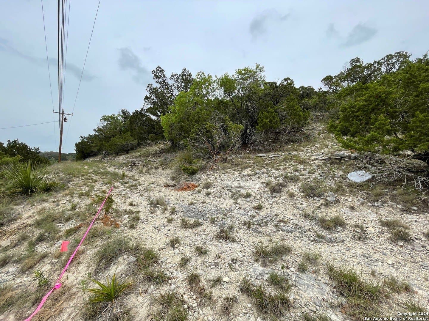 1.08 acres in Bandera County - photo 9