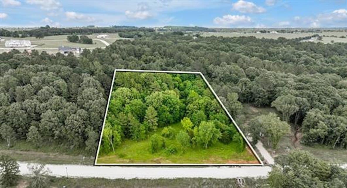 2.21 acres in Smith County - photo 3