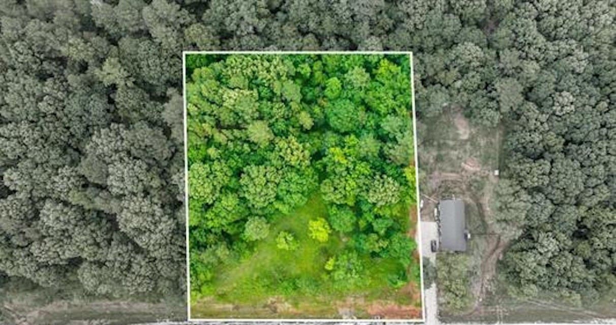 2.21 acres in Smith County - photo 4