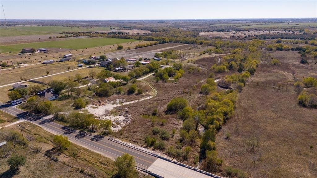 4 acres in Ellis County gallery image 2
