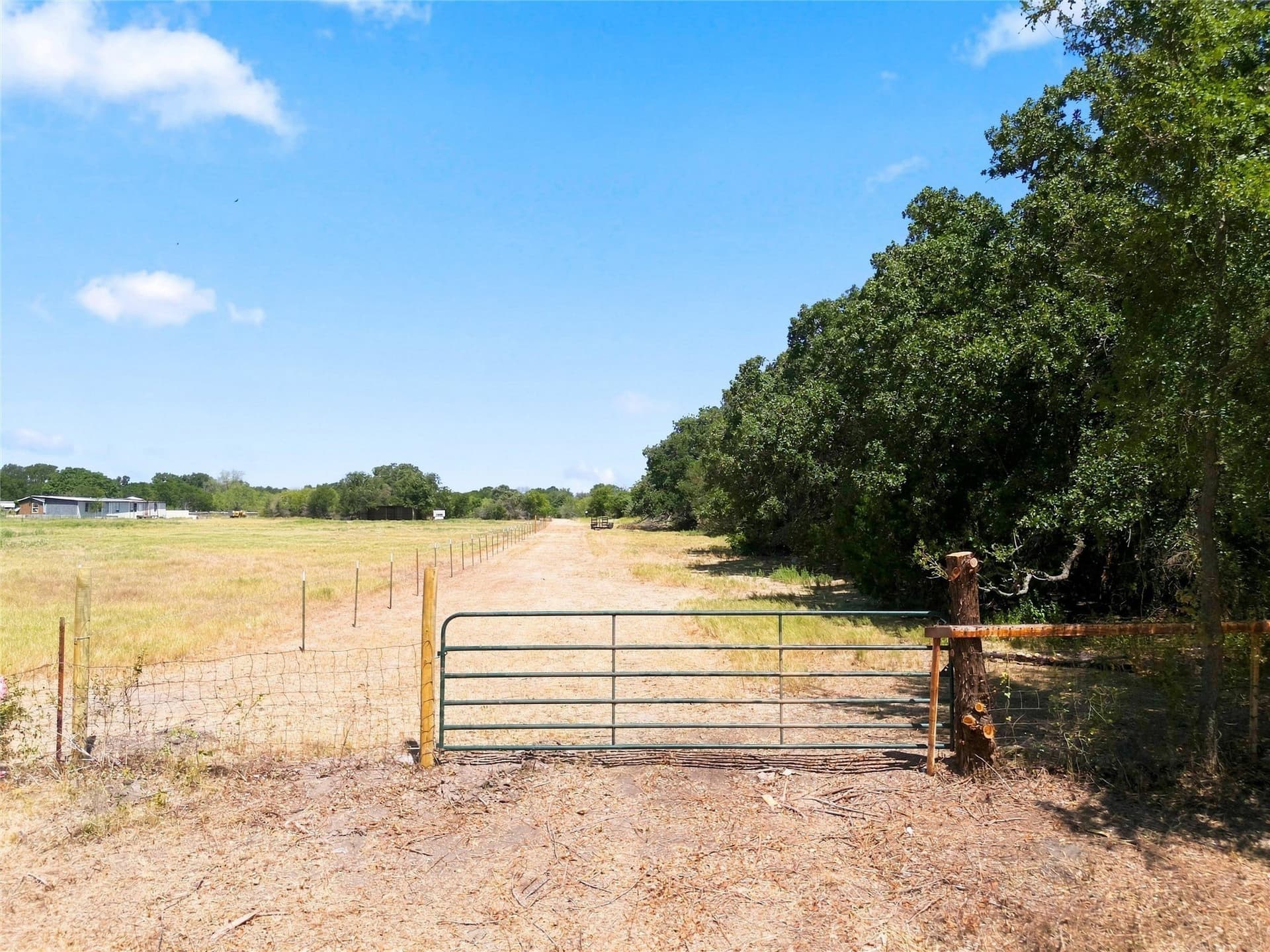 5.01 acres in McLennan County - photo 3