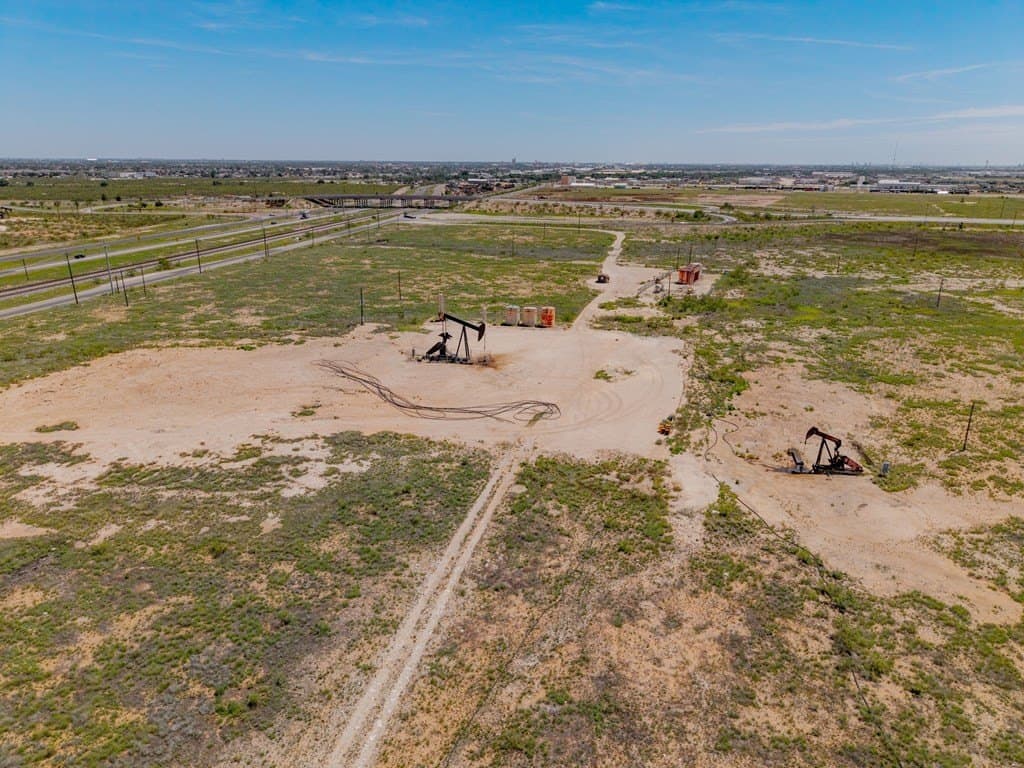 20 acres in Ector County - photo 15