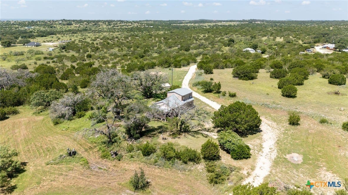11.98 acres in Lampasas County