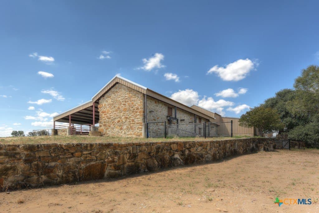 100 acres in Bexar County - photo 40
