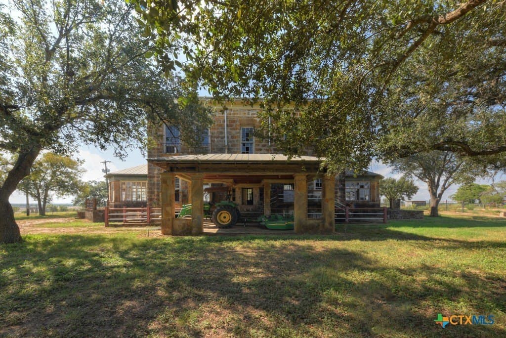 100 acres in Bexar County - photo 26