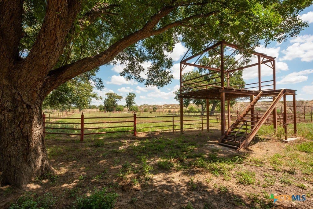 100 acres in Bexar County - photo 44