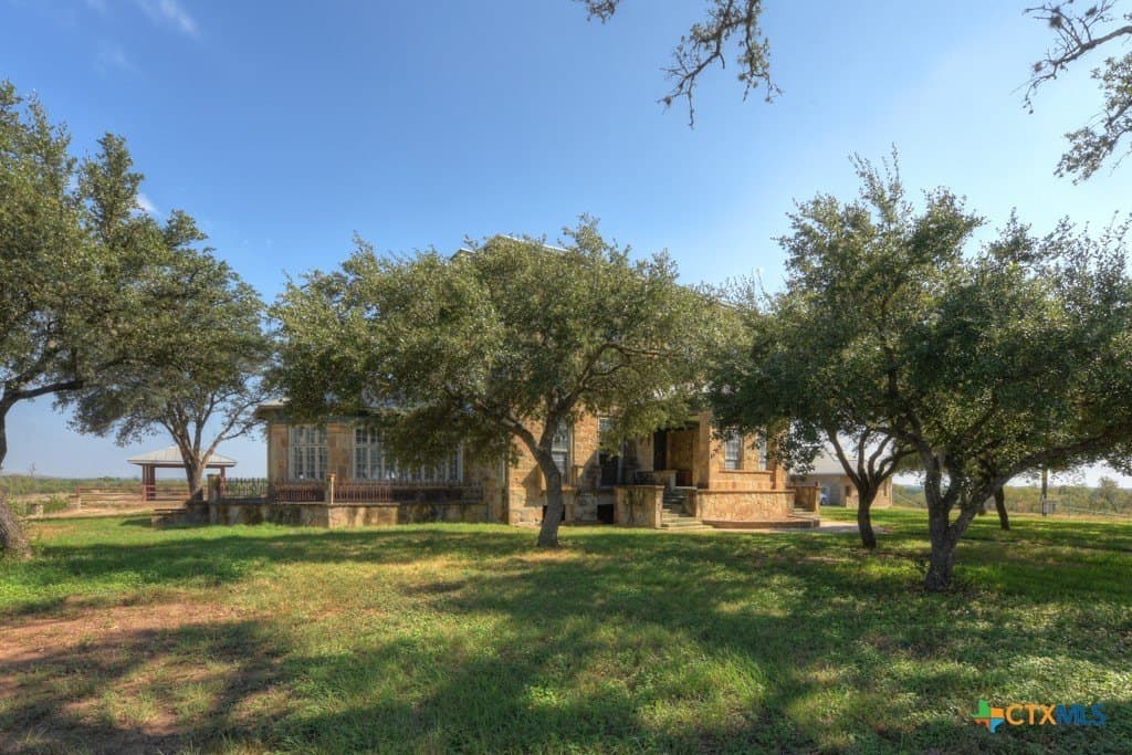 100 acres in Bexar County - photo 9