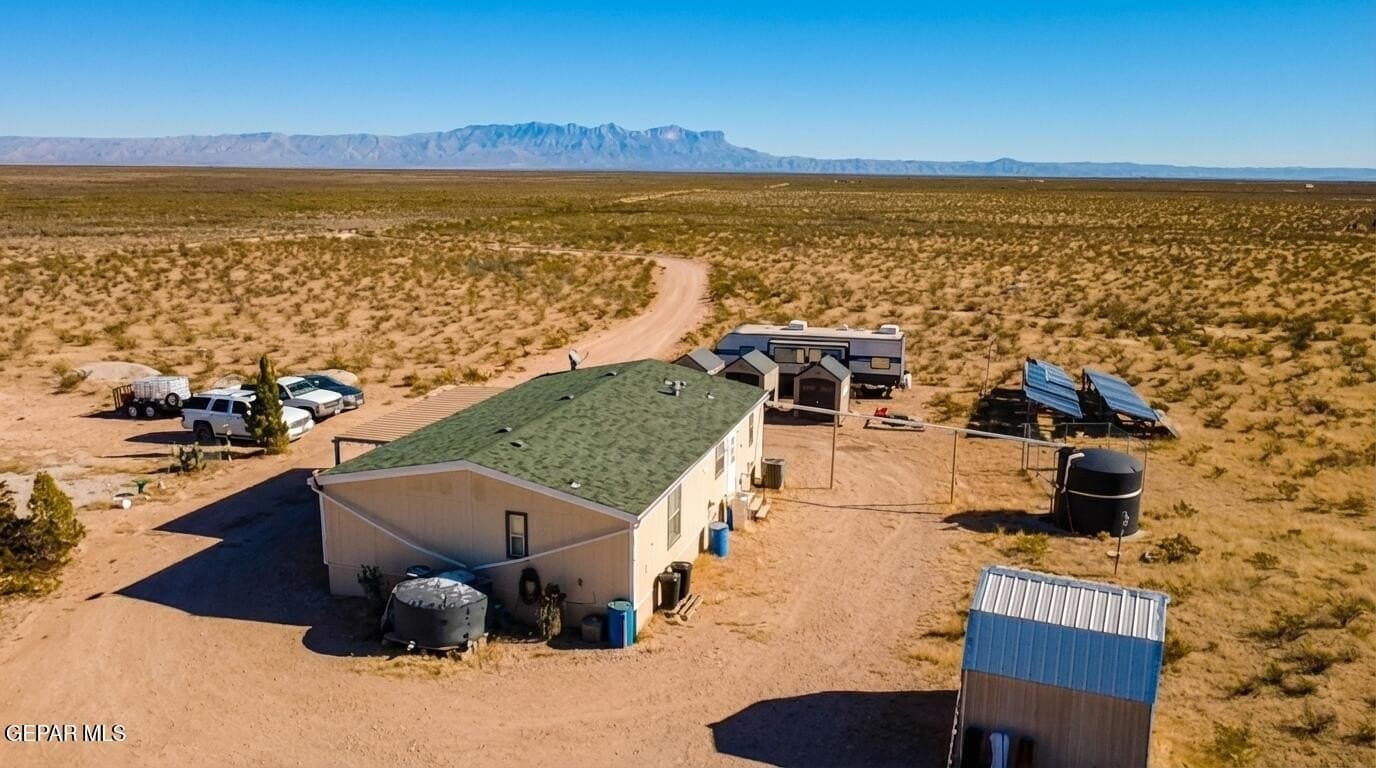 15.65 acres in Hudspeth County