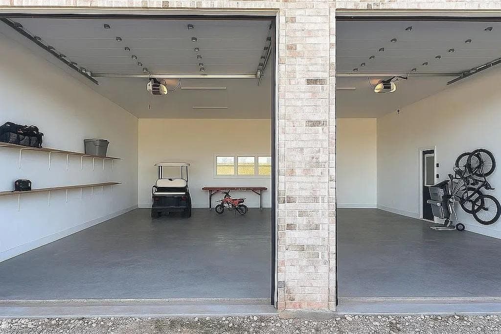 10.3 acres in Jones County gallery image 3