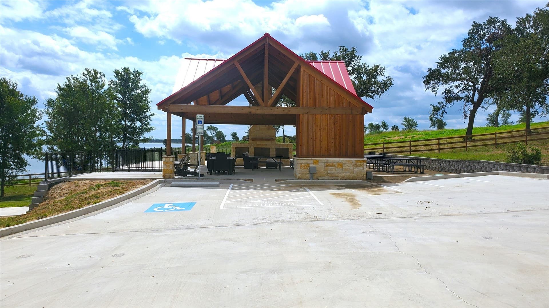 1.01 acres in Navarro County - photo 12
