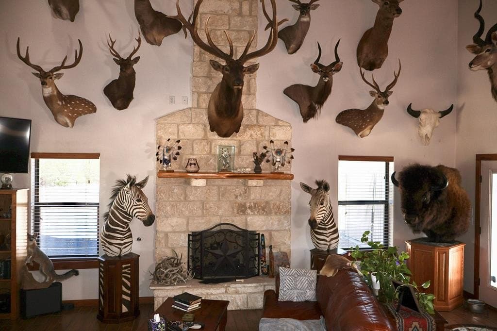 154 acres in Edwards County - photo 4