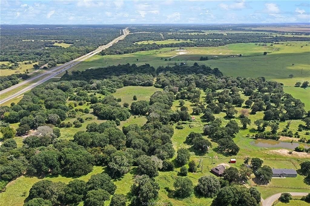 16.5 acres in Robertson County gallery image 3