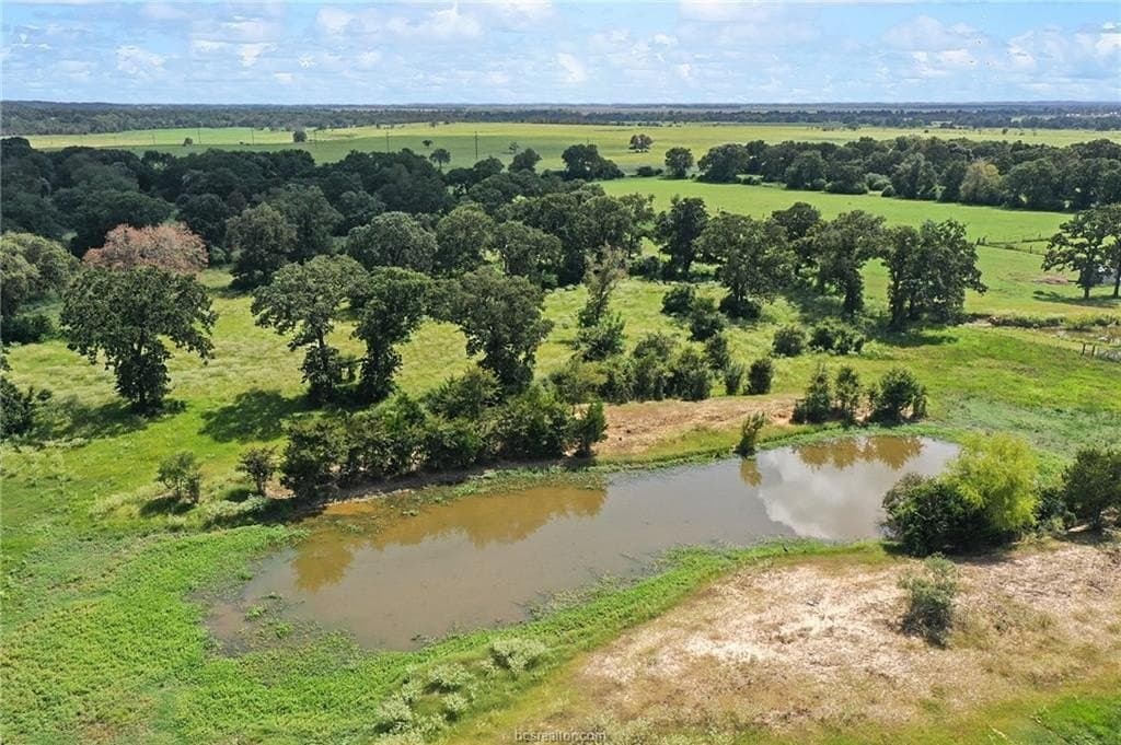 16.5 acres in Robertson County featured view