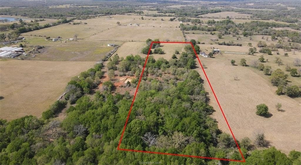 8.82 acres in Milam County - photo 4