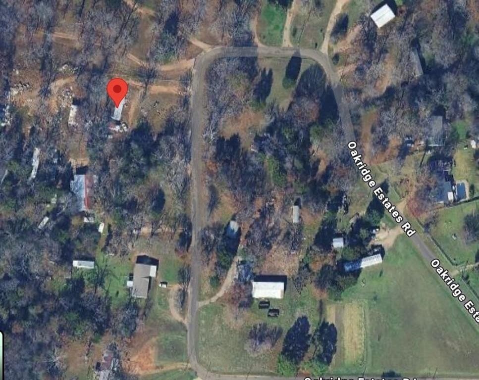 2.3 acres in Henderson County