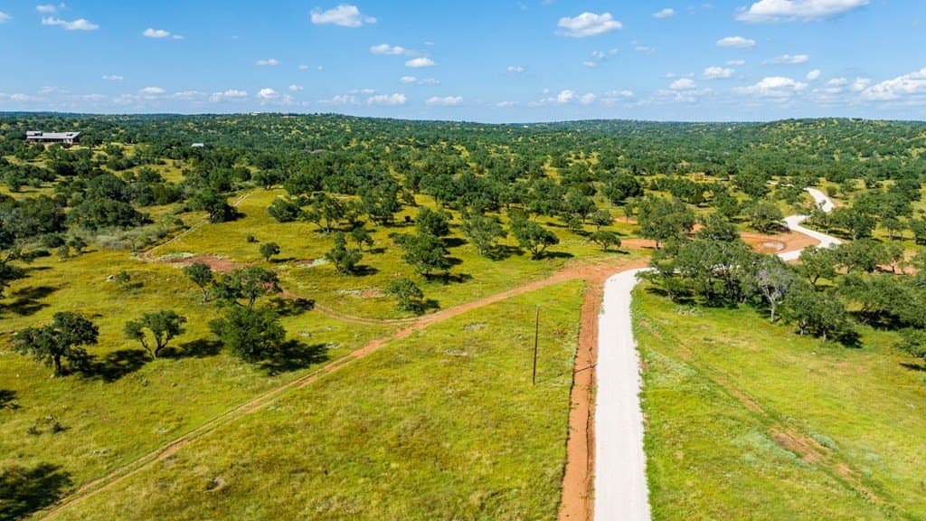 27.99 acres in Llano County gallery image 3