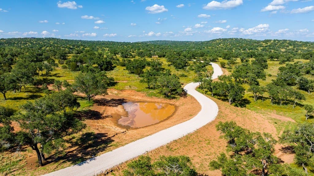 27.99 acres in Llano County gallery image 4