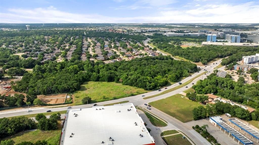 6.87 acres in Tarrant County gallery image 2