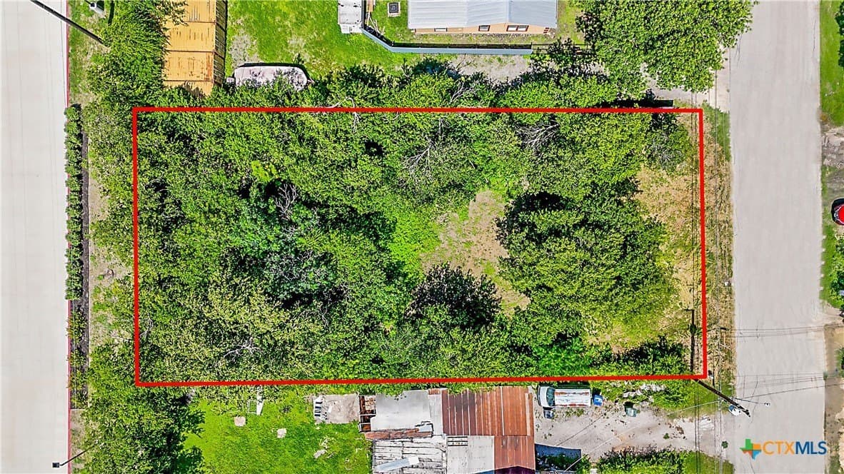 0.25 acres in Bexar County - photo 10