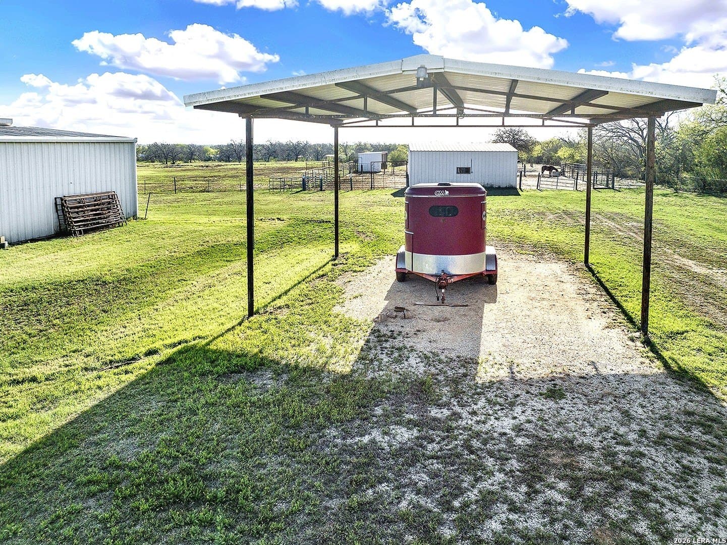 4.5 acres in Bexar County gallery image 4