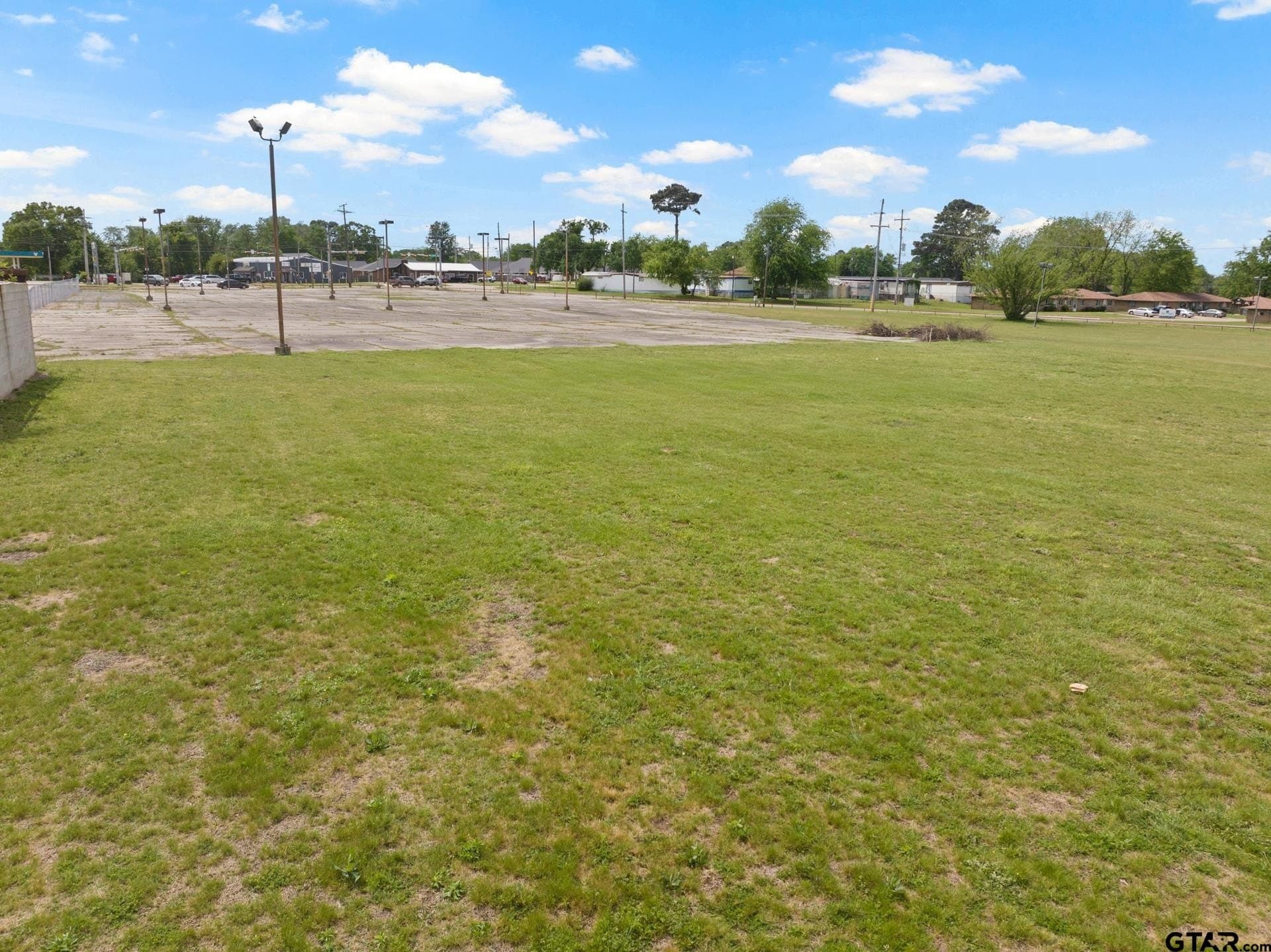 3.78 acres in Titus County gallery image 4