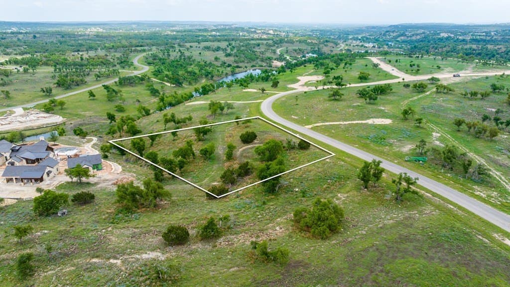 1.6 acres in Gillespie County gallery image 2