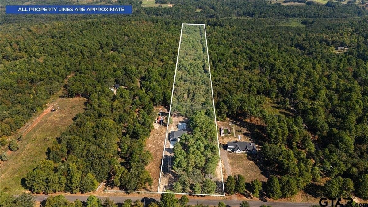 11.09 acres in Smith County - photo 2