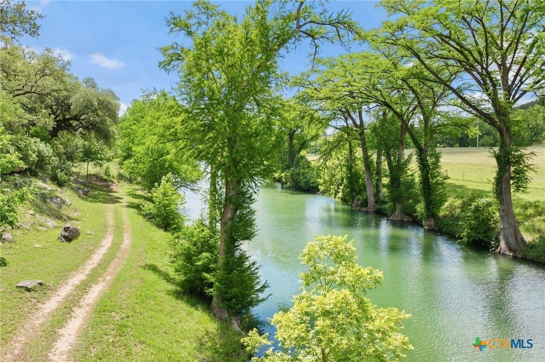 471 acres in Hays County - photo 18
