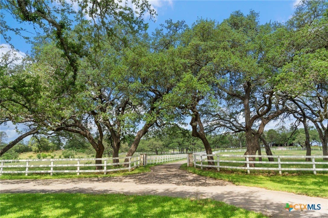 471 acres in Hays County - photo 38