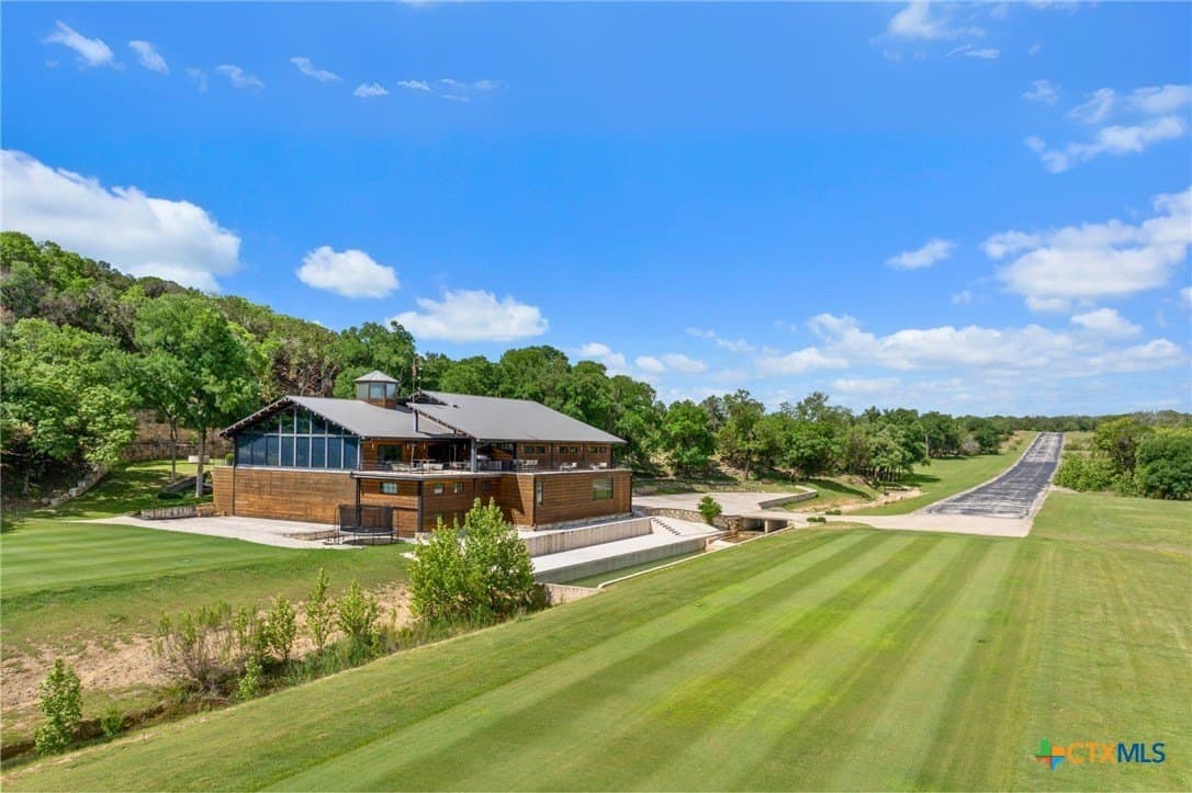 471 acres in Hays County - photo 6