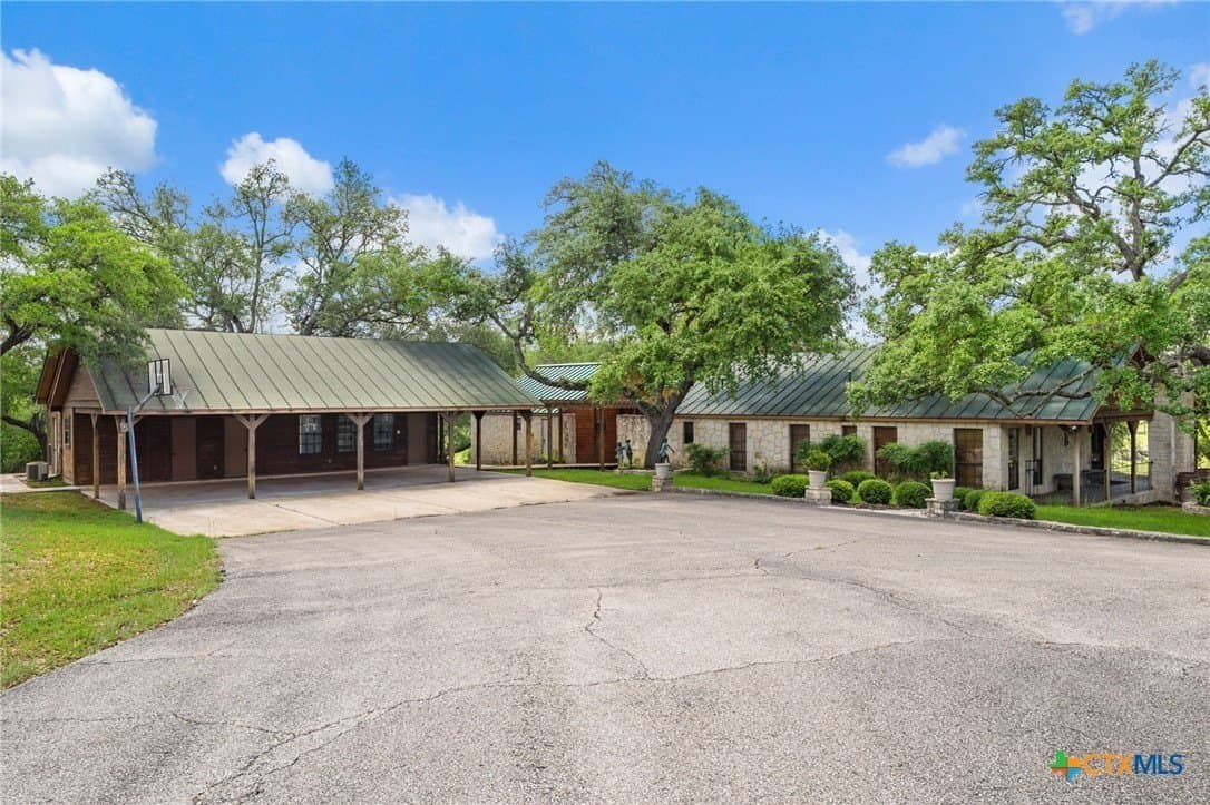471 acres in Hays County - photo 24