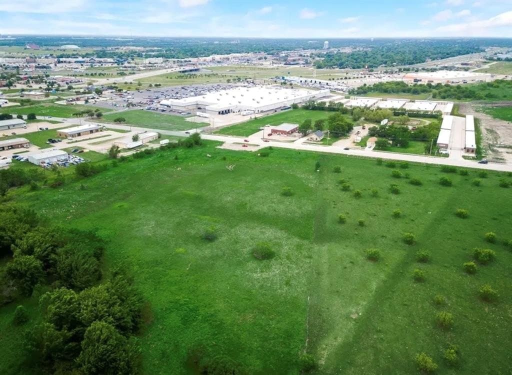 11.99 acres in Hunt County