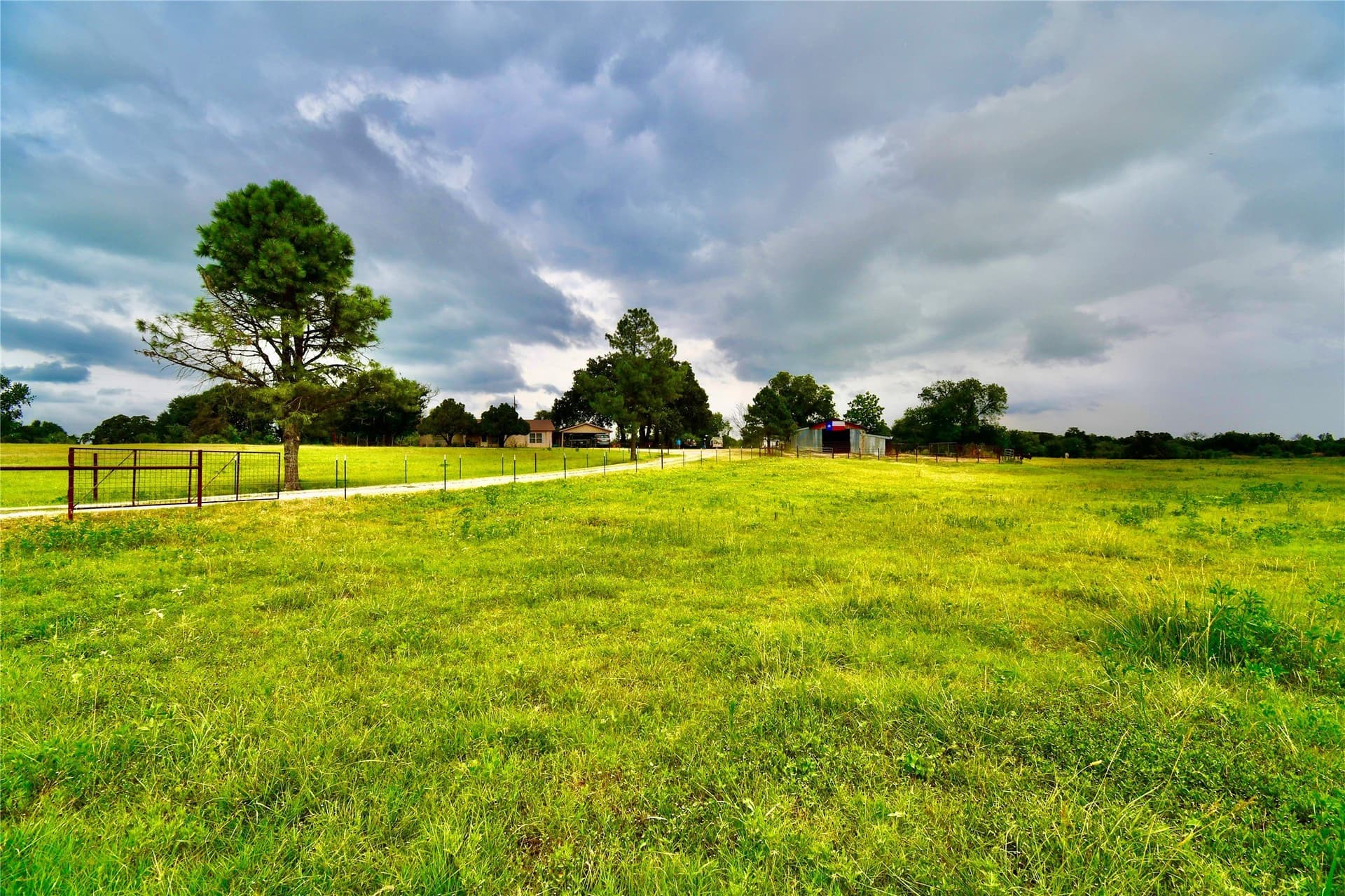 15.79 acres in Comanche County