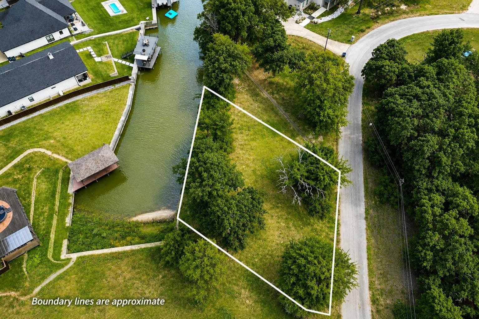 0.22 acres in Henderson County - photo 8