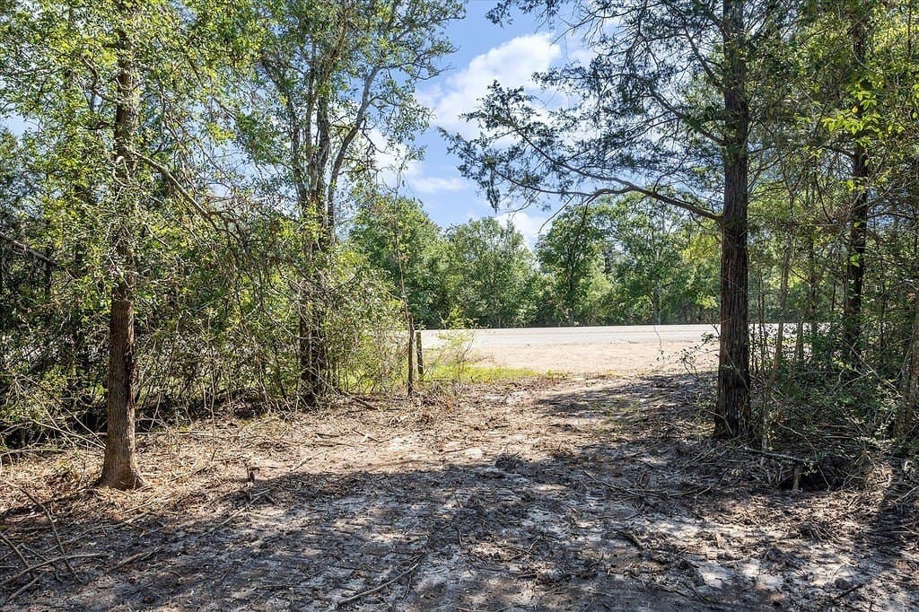 1.58 acres in Fayette County featured view