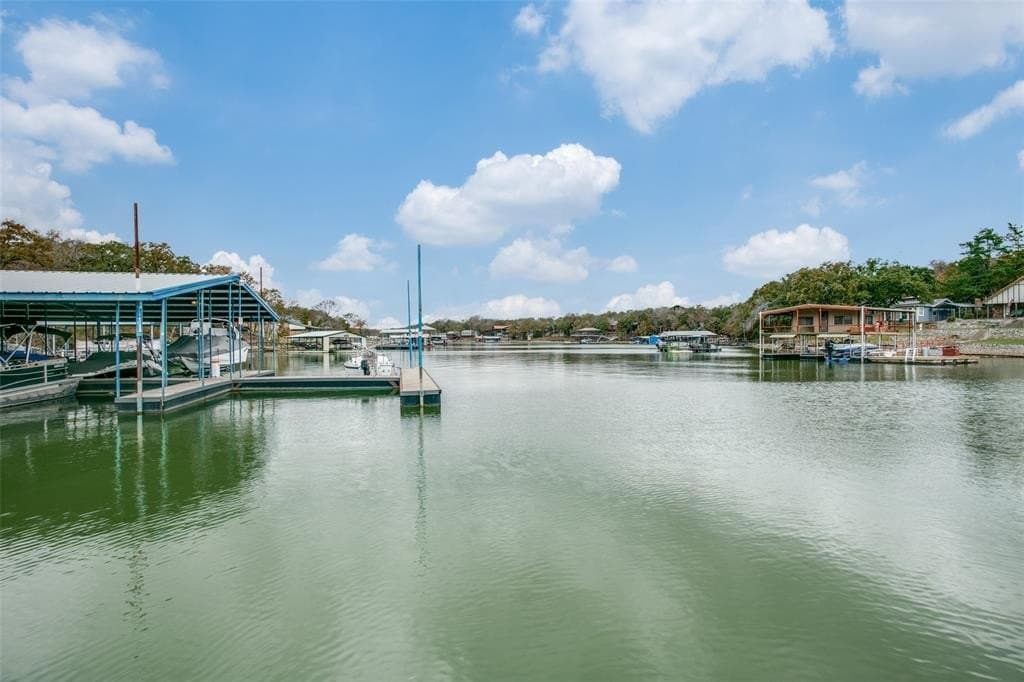 1.2 acres in Wise County gallery image 2