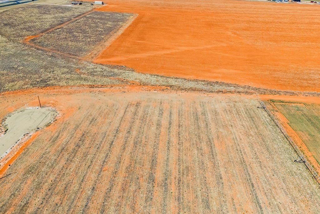 3.54 acres in Gaines County gallery image 2