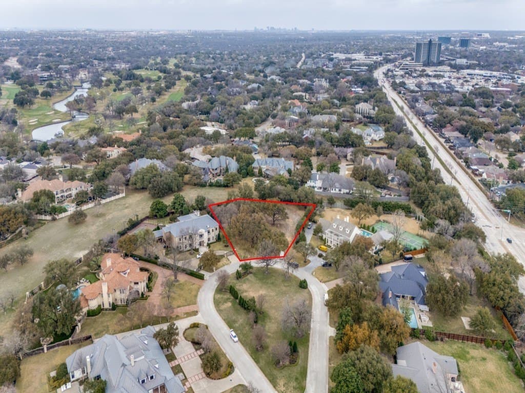 1.05 acres in Dallas County gallery image 3